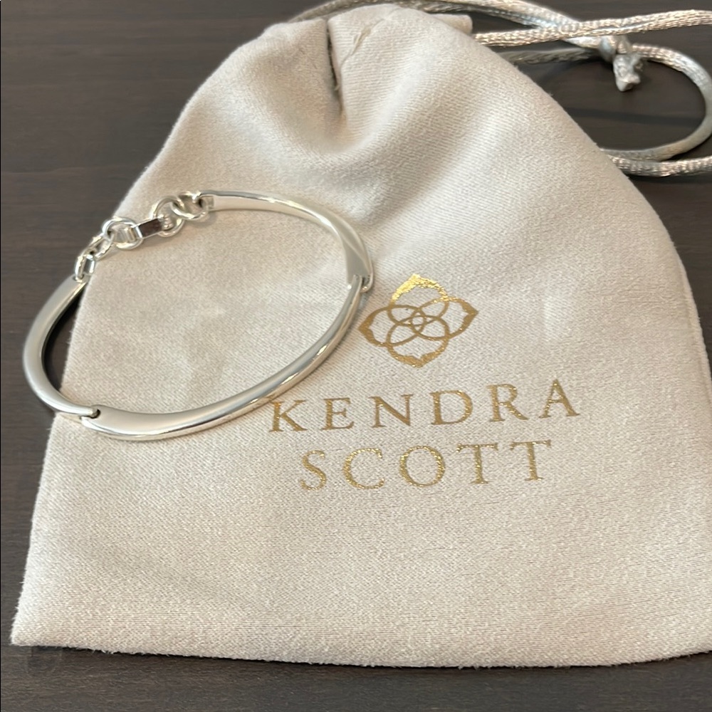 Kendra Scott Lori bracelet. Size s/m